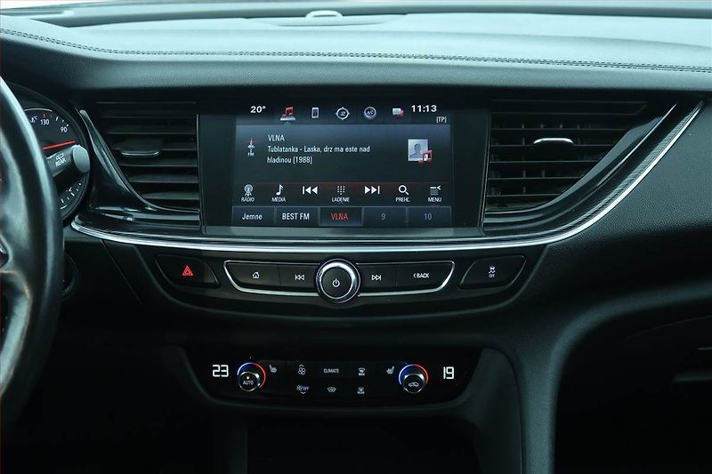 Opel Insignia (2017) 1.5 Turbo, Serv.kniha, Kůže - fotka 12 z 25