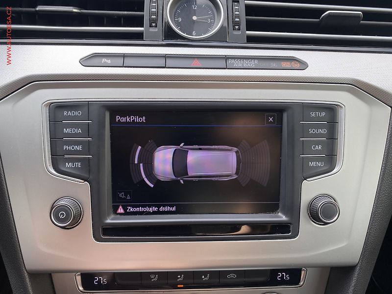 Volkswagen Passat (2017) 1.8 TSi, ČR, Comfortline, LED - fotka 17 z 18
