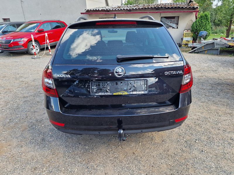 Škoda Octavia 1,6TDI 85KW VÝHŘEV TAŽNÉ  - fotka 5 z 19