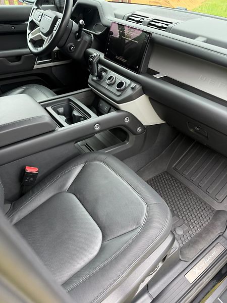 Land Rover Defender (2023) TOP STAV - fotka 11 z 15