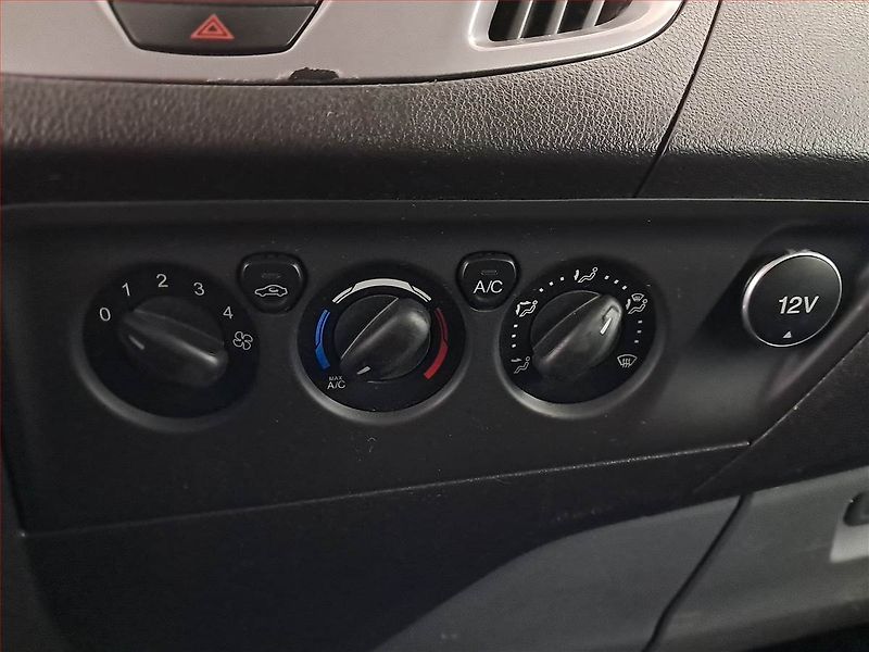 Ford Transit Custom (2014) Trend 2.2 TDCI, Bus, 9Míst - fotka 18 z 21