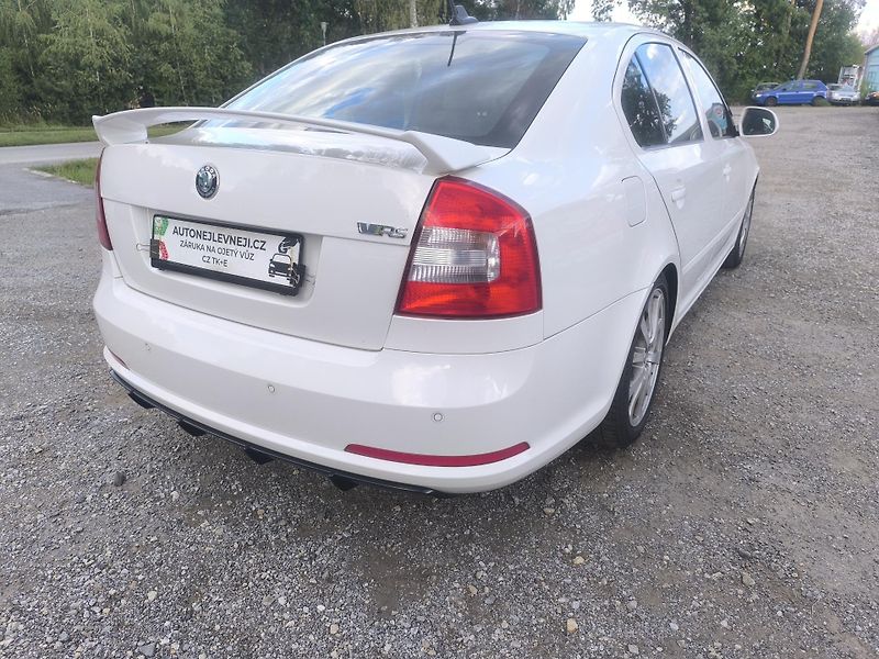 Škoda Octavia RS,KRÁSNÁ,100TKM,SERVISKA,1MAJ - fotka 4 z 30