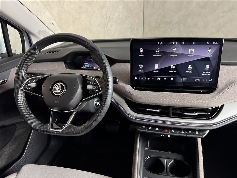 Škoda Enyaq 80 Family Plus Matrix Assist - fotka 18 z 49