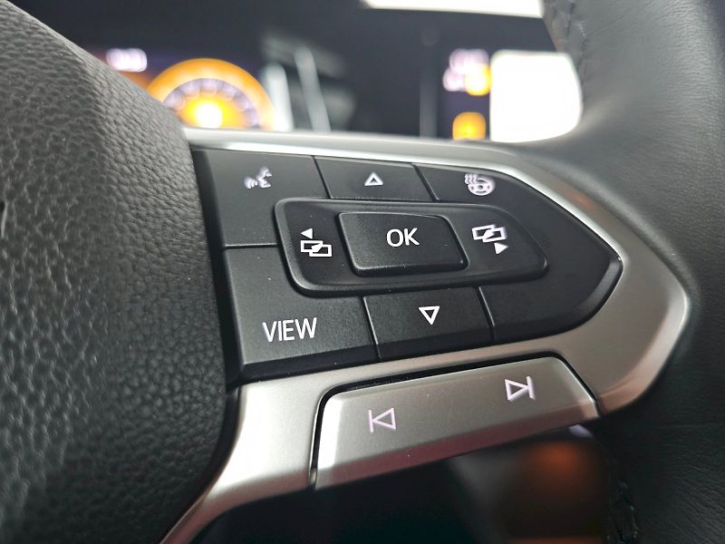 Volkswagen Golf (2021) 1,5 TSI EVO 150K STYLE - fotka 10 z 39