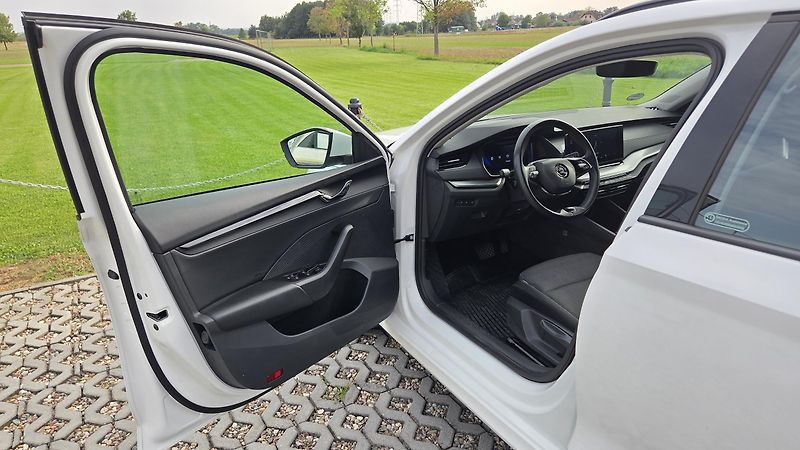 Škoda Octavia  2.0TDI 110kW Ambit DSG CZ DPH - fotka 9 z 30