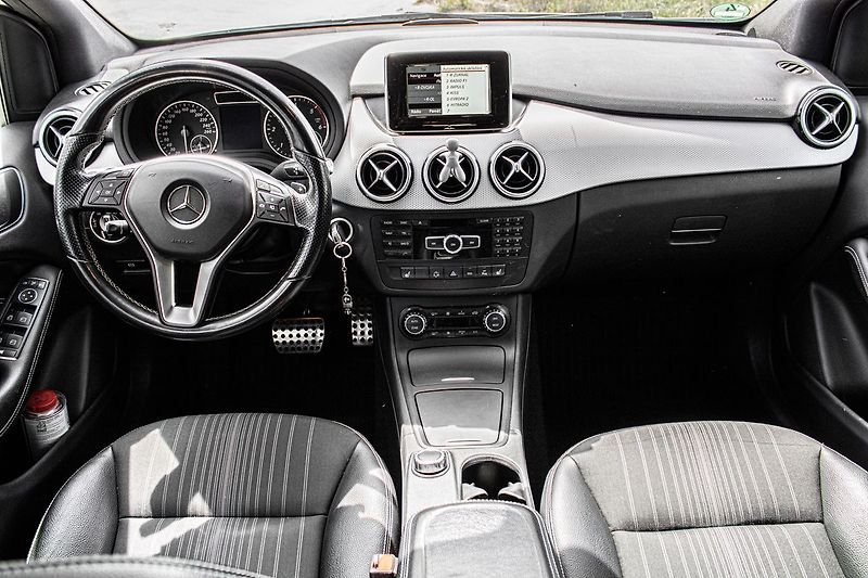 Mercedes-Benz Třídy B - fotka 32 z 34