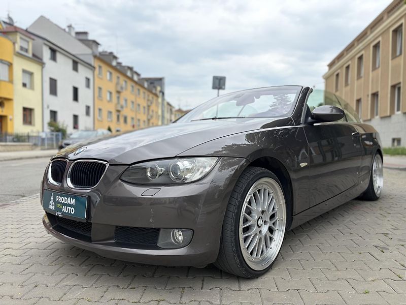 BMW Řada 3 320i cabrio e93 manuál - fotka 1 z 26