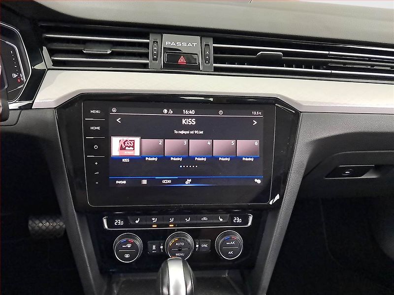 Volkswagen Passat (2020) Elegance 2.0 TDI, Automat - fotka 12 z 17