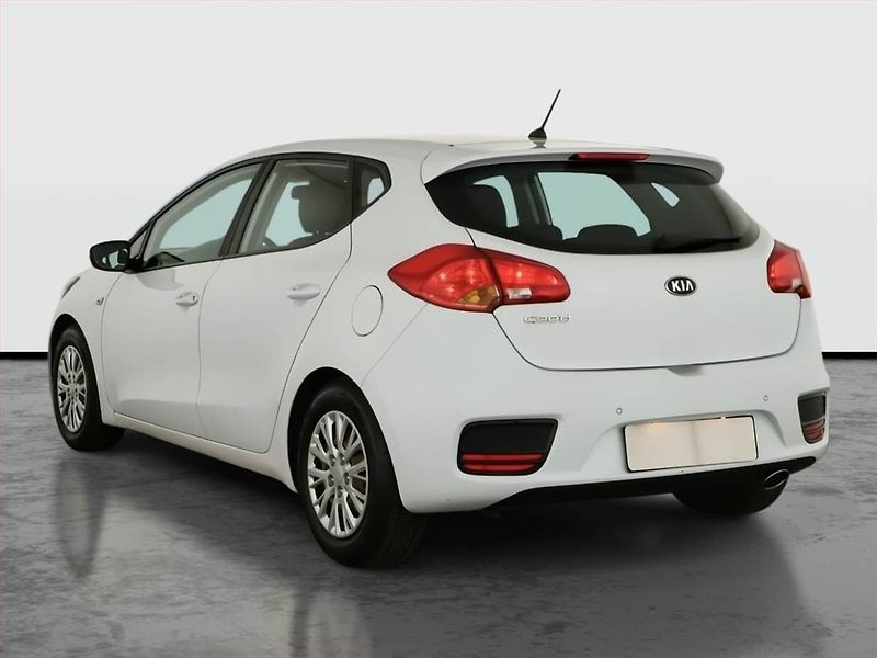 Kia Ceed (2016) 1.4 CVVT, Tempomat - fotka 4 z 12