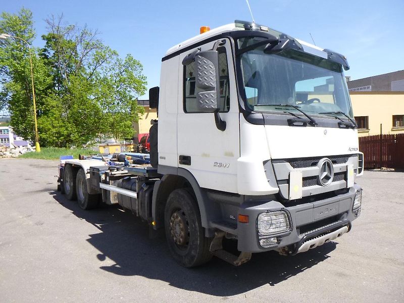 Mercedes-Benz (2014) 2641 kontejner 6x4 - fotka 16 z 24