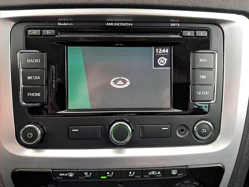 Škoda Octavia (2011) Scout 2.0 TDI, 4X4 - fotka 13 z 16