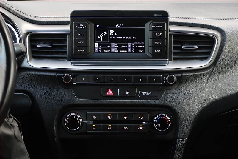 Kia Ceed (2019) 1.4 CVVT, Serv.kniha, Tempomat - fotka 12 z 17