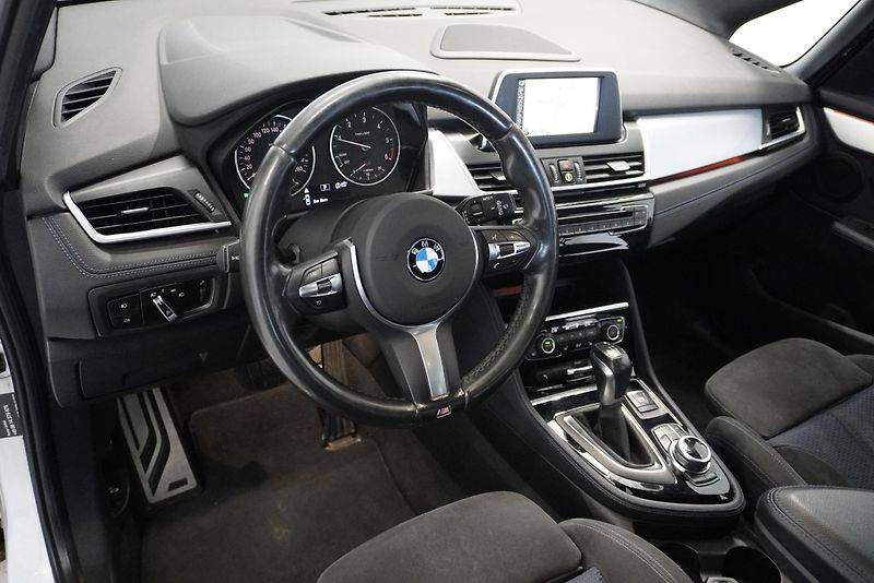 BMW Řada 2 GRAN TOURER XDRIVE M-SPORT AUT - fotka 13 z 29