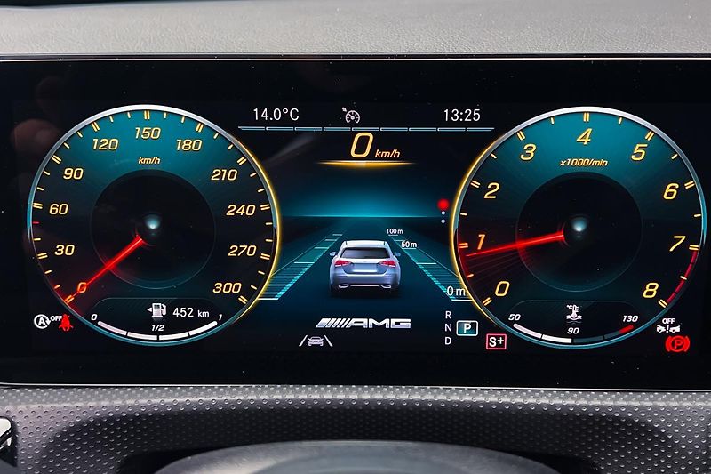 Mercedes-Benz CLA (2022) AMG CLA 45 s 4Matic+ - fotka 56 z 121