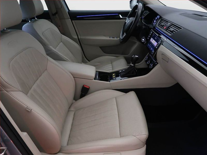 Škoda Superb (2016) Laurin&Klement 2.0 TSI, 4X4 - fotka 9 z 16