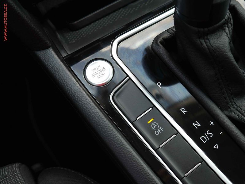 Volkswagen Passat (2020) 2.0TDI, servis.kniha, DSG - fotka 22 z 25