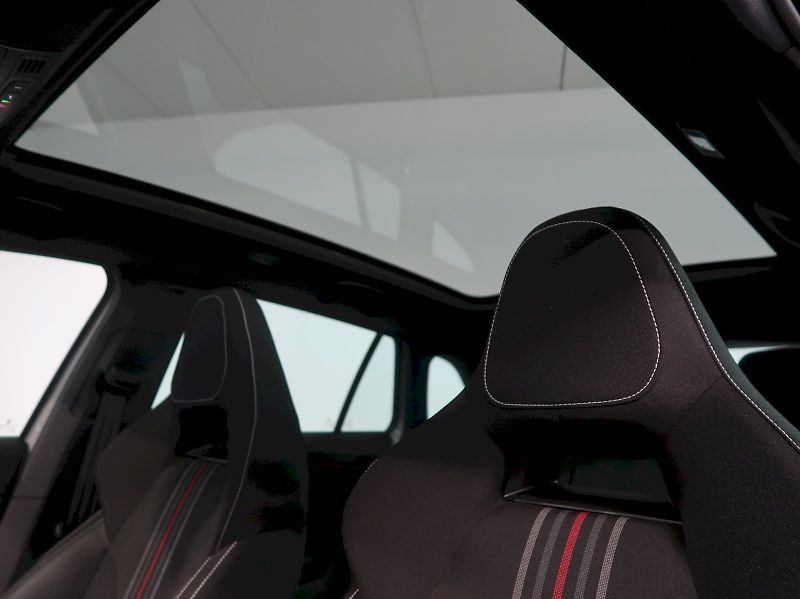 Škoda Scala (2025) MONTE CARLO 1.5TSI 110KW DSG P - fotka 15 z 40