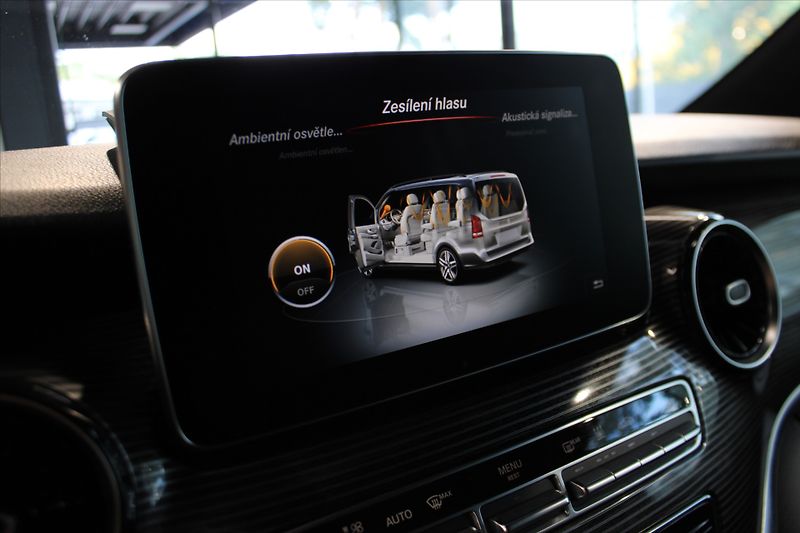 Mercedes-Benz Třídy V 300d 4MATIC Long 7míst DIS/Nez - fotka 21 z 33