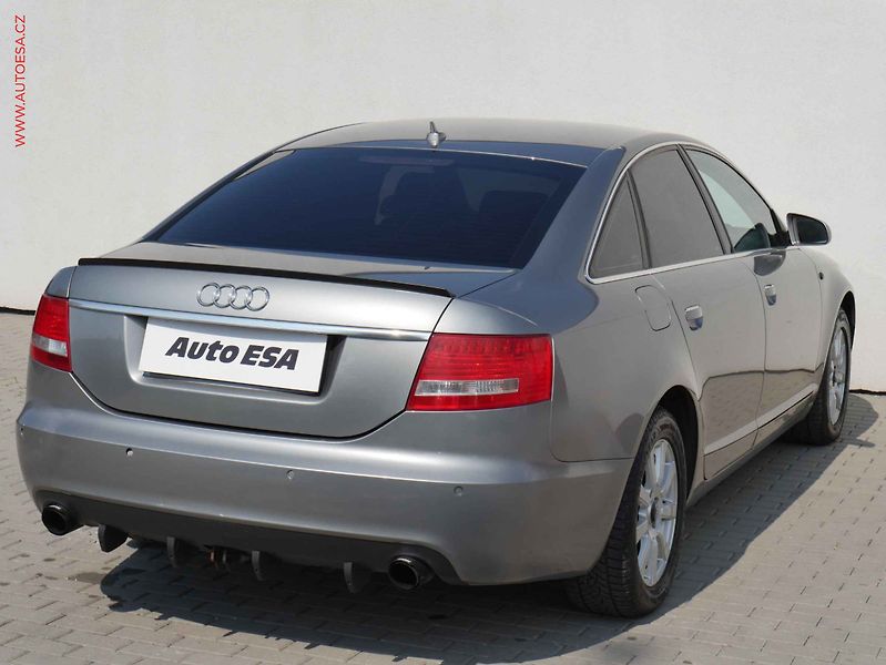 Audi A6 (2004) 3.0 TDi Quattro, AT, navi - fotka 4 z 21