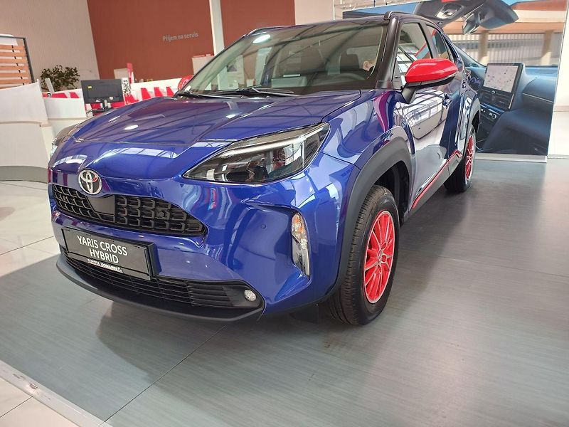 Toyota Yaris Cross (2025) 1.5 FHEV Limited Edition TOKYO - fotka 2 z 14