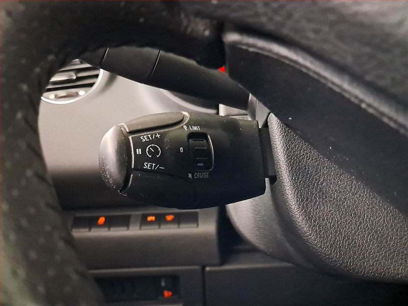 Peugeot 5008 (2016) 2.0 BlueHDi, ČR,1.maj, Navi - fotka 20 z 21