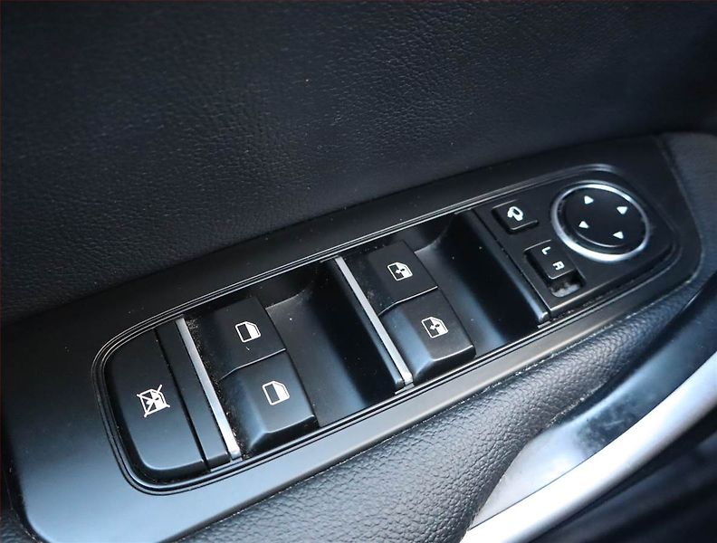 Kia Ceed (2022) Gold 1.6 CRDi MHEV, Serv.kniha - fotka 19 z 20