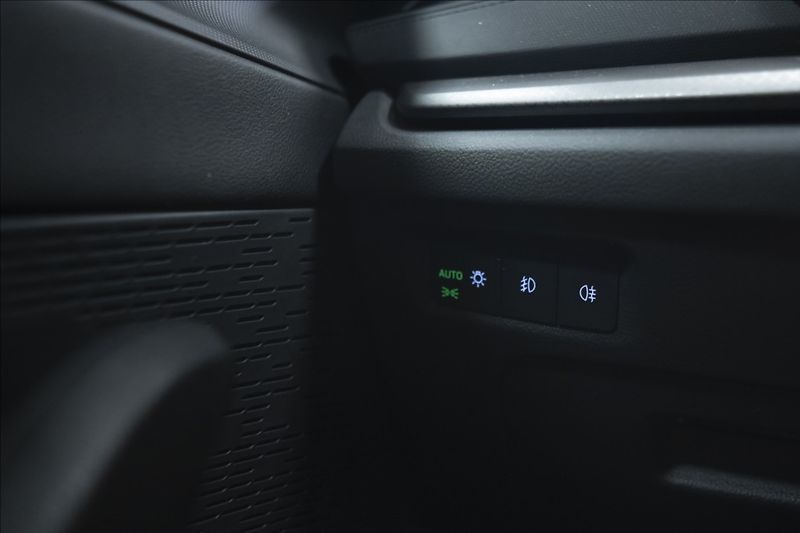Škoda Octavia 2,0 TDI 1. MAJ ČR VÝHŘEV DPH - fotka 22 z 42