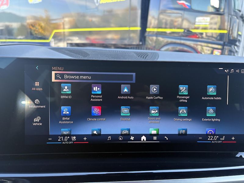 BMW X7 (2024) xDrive 40i - fotka 33 z 33