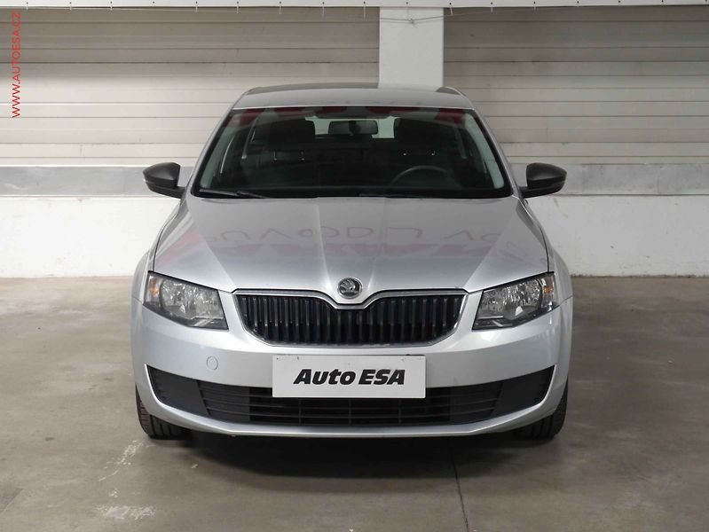 Škoda Octavia (2015) 1.6 TDi, ČR, AC - fotka 2 z 16
