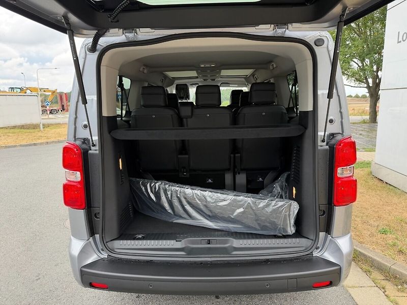 Toyota ProAce Verso L2 2.2D 6st MAN Family Executi - fotka 6 z 11