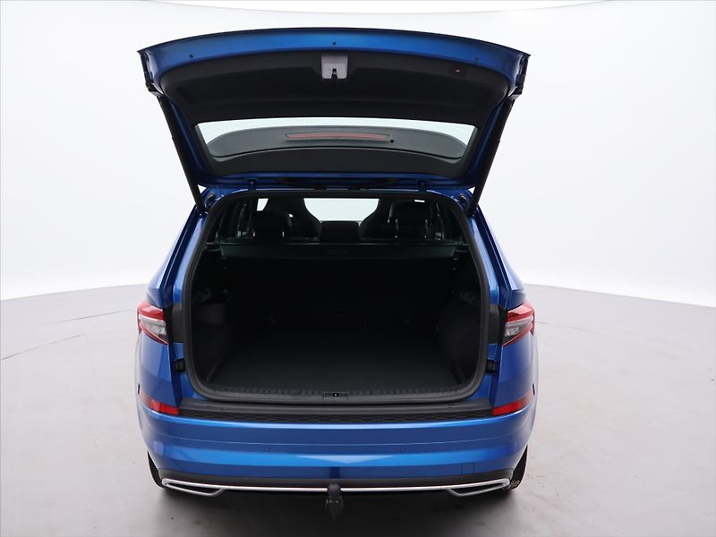 Škoda Kodiaq 2,0 TDI 4x4 DSG Sportline DPH - fotka 9 z 38