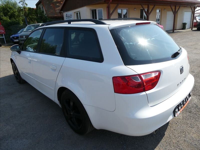 Seat Exeo 1,8 TSi 88kW serviska, 2x kola - fotka 5 z 37