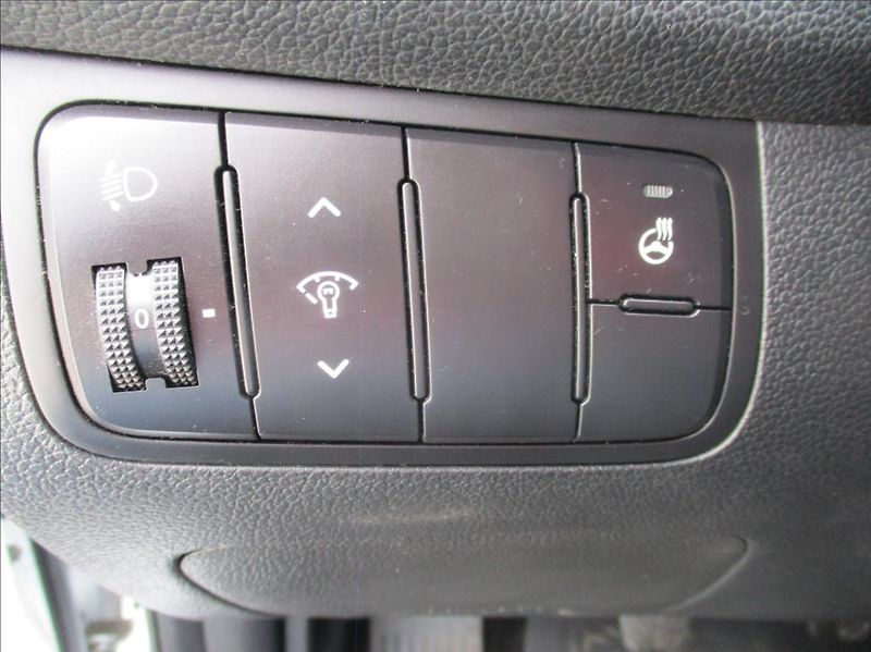 Kia Ceed 1,6 CRDi, klima,servis,DPH,CZ, - fotka 31 z 40