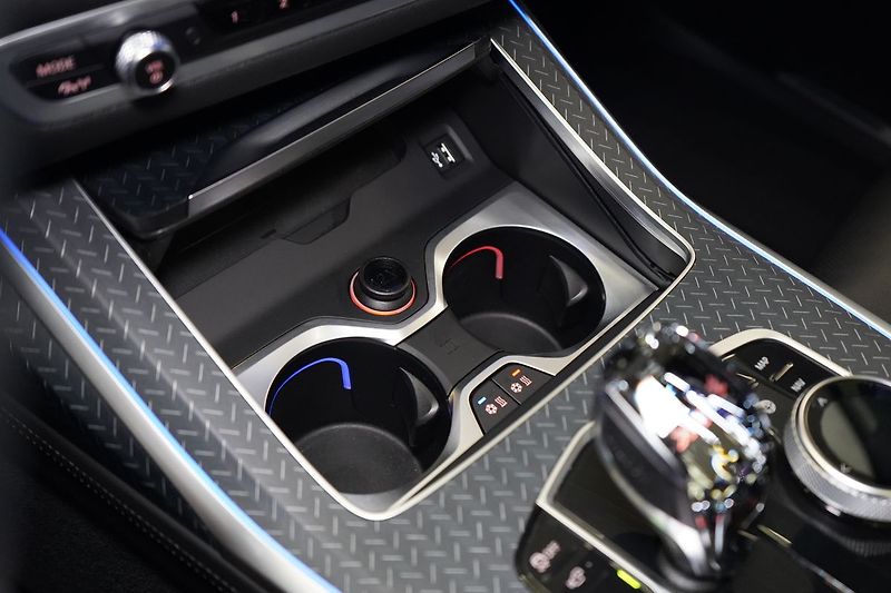 BMW X7 M50i xD, Executive Drive Pro - fotka 38 z 50