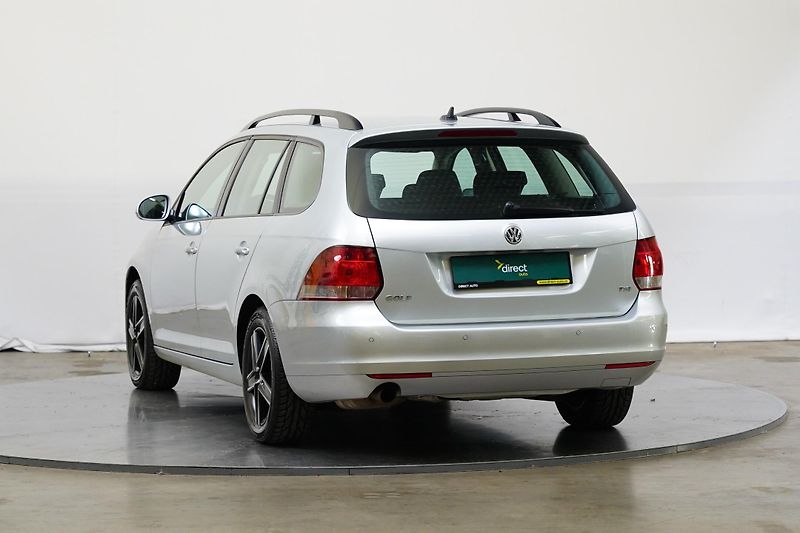 Volkswagen Golf - fotka 4 z 6