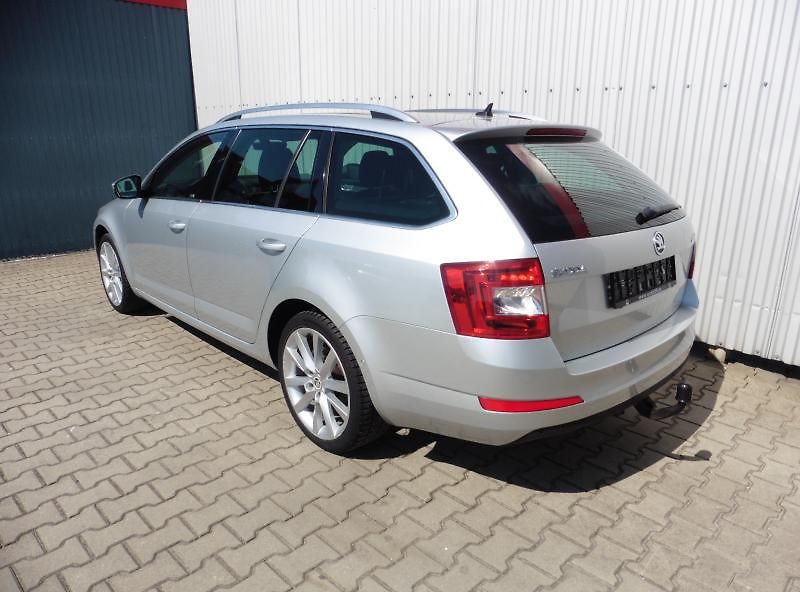 Škoda Octavia III Combi 1.4 TSi Style+ Navi - fotka 3 z 16