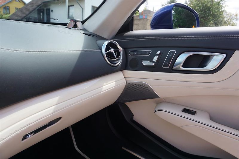 Mercedes-Benz SL 3,0 AMG Designo Edition Masáže - fotka 14 z 31
