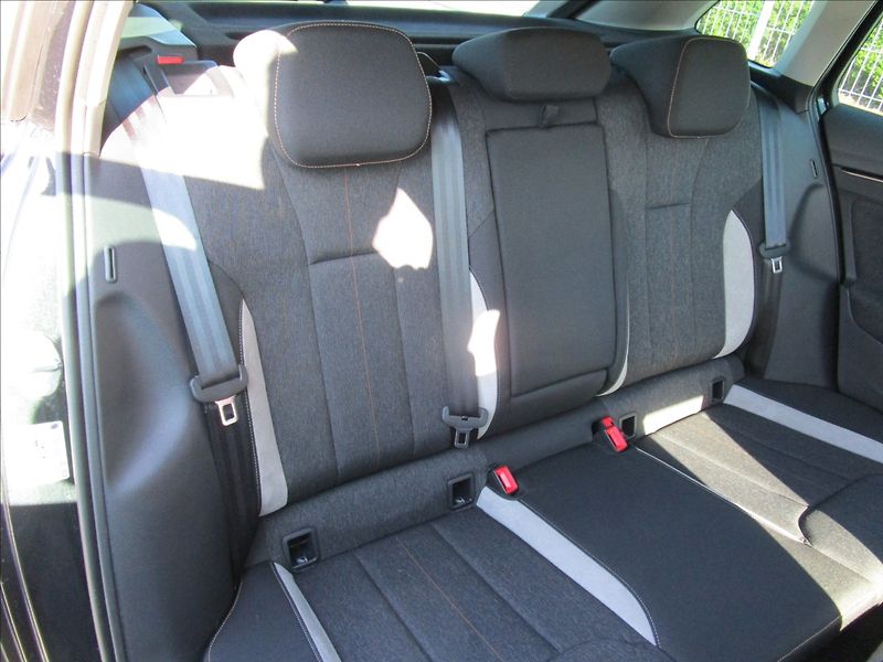 Škoda Scala 1.0TSi  130 Let Premium, 1. ma - fotka 26 z 43
