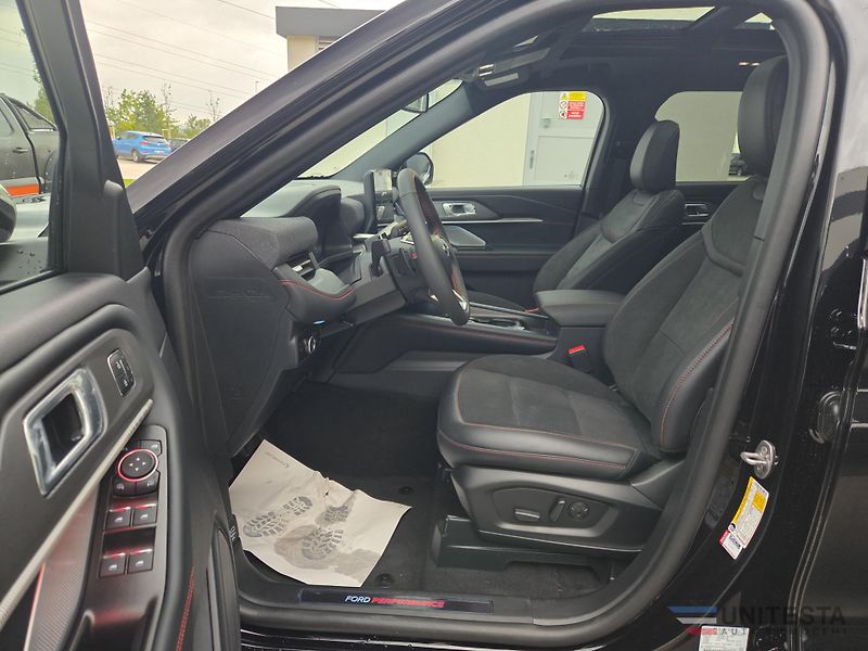 Ford Explorer (2026) 2026 Explorer ST 4x4 - fotka 7 z 13