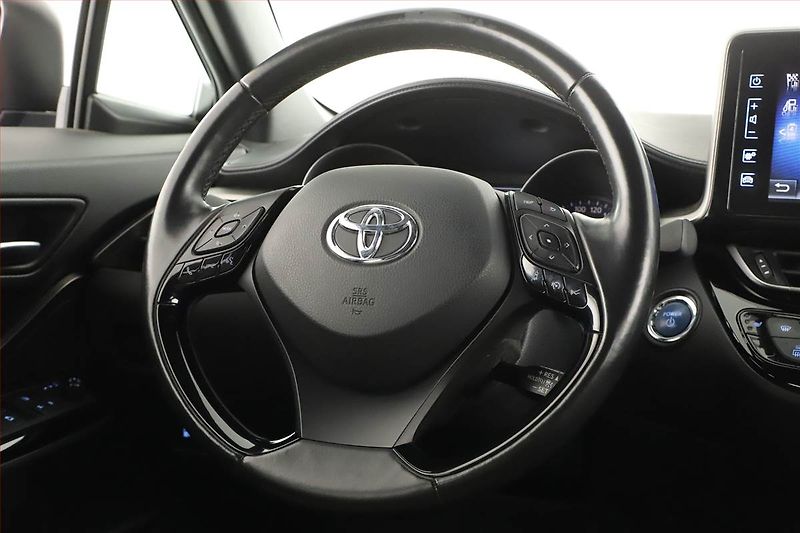 Toyota C-HR (2018) Selection 1.8 Hybrid - fotka 8 z 16