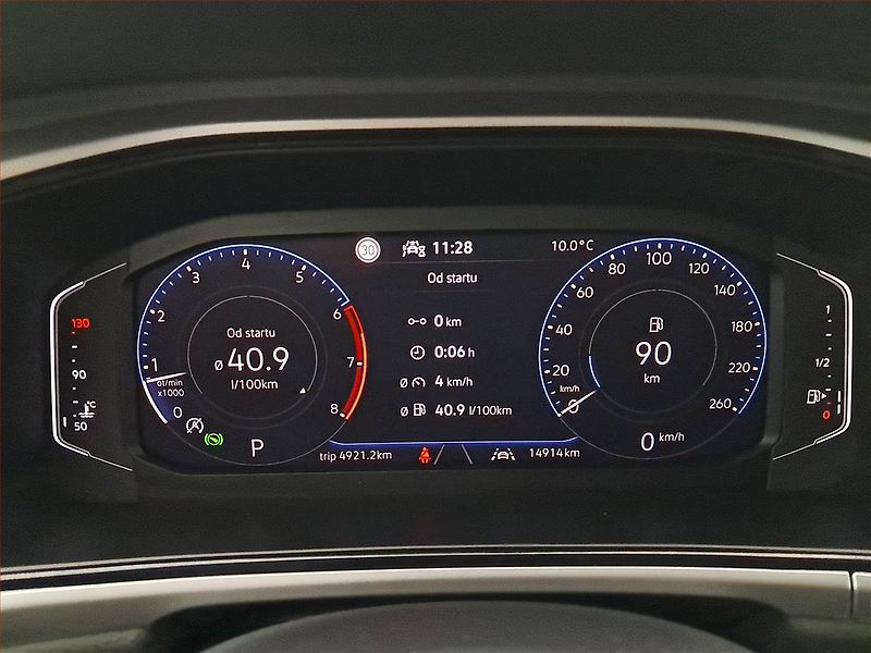 Volkswagen T-Roc (2025) 1.5 TSI - fotka 11 z 20