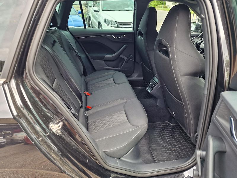 Škoda Kamiq 1,0TSI 81KW SPORTLINE VIRTUAL - fotka 10 z 24