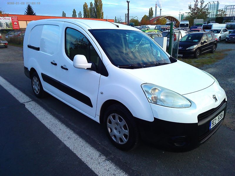 Peugeot Partner 1.6 e-HDi, 66 kW, klima, LONG - fotka 7 z 25