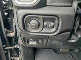 Dodge RAM (2024) 1500, 5.7 V8  Laramie - náhled 28