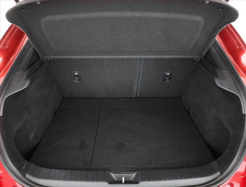 Mazda CX-30 (2021) Skyactiv-G 2.0 - fotka 15 z 16