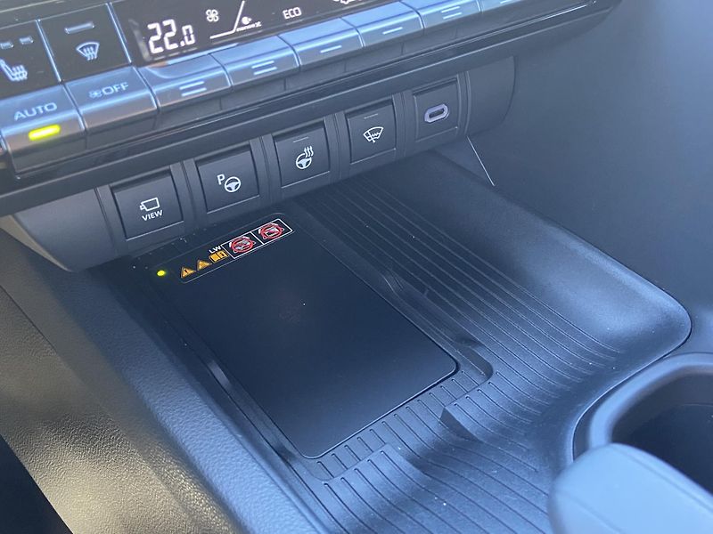 Toyota C-HR 2.0 PHEV e-CVT GR-Sport Premie - fotka 25 z 26