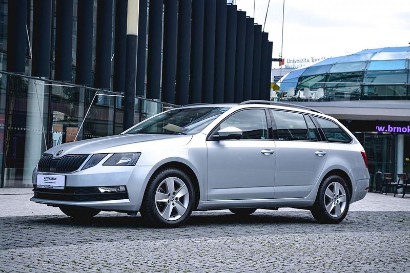 Škoda Octavia (2019) Combi 1.5 Tsi/G-TEC Dsg Ambi - fotka 3 z 33