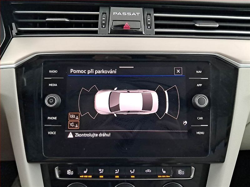 Volkswagen Passat (2020) 2.0 TDI, Automat, Kůže, Navi - fotka 21 z 21