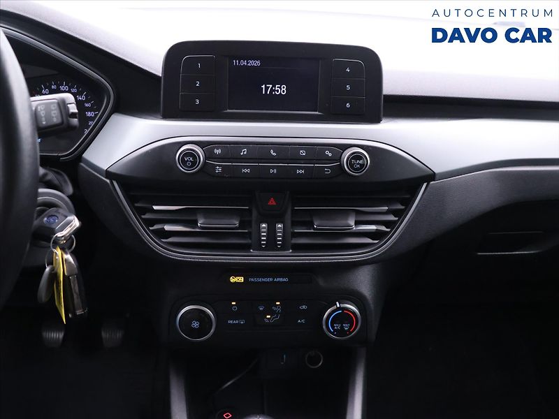 Ford Focus 1,0 EB 92kW CZ DPH 1.Maj. - fotka 15 z 25