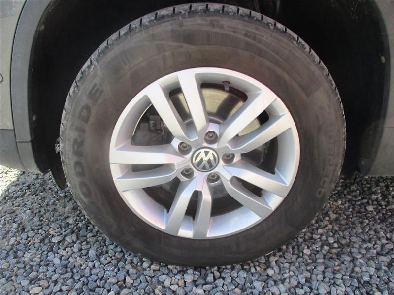 Volkswagen Tiguan 1,4 TSi, aut klima,serv.kn. - fotka 20 z 31